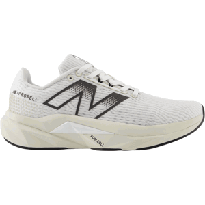 Běžecké boty New Balance FuelCell Propel v5