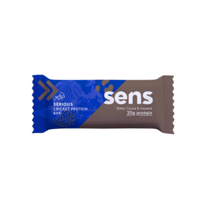 Proteinová tyčinka Serious z cvrččí mouky 12 x 60 g sezam v hořké čokoládě - SENS