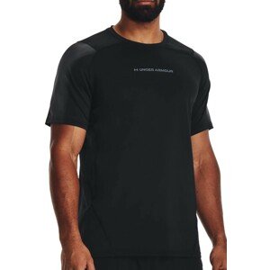 Triko Under Armour UA HG Armour Nov Fitted SS-BLK