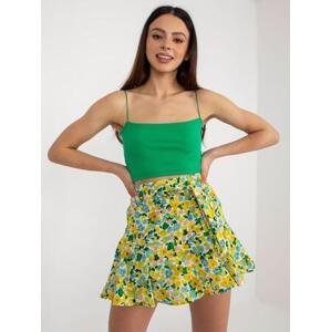 Fashionhunters Žlutozelené květované krátké sukně-šortky Velikost: S/M