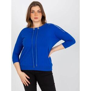 Fashionhunters Tmavě modrá dámská halenka plus size s nápisy Velikost: ONE VELIKOST, JEDNA