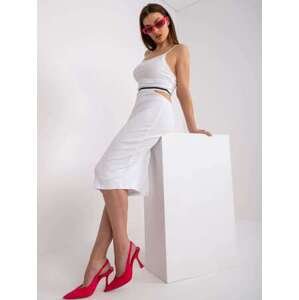Fashionhunters Bílé žebrované šaty Giorgia RUE PARIS velikost: S