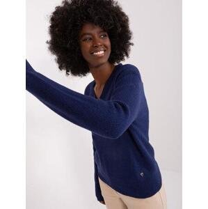 Fashionhunters Námořnicky modrý hladký klasický svetr s výstřihem.Velikost: L/XL