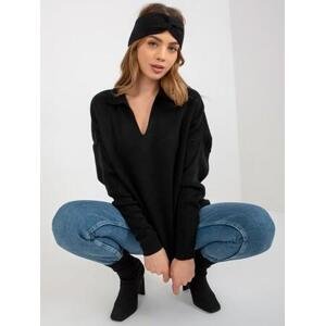 Fashionhunters Černý hladký oversize svetr s límečkem.Velikost: ONE SIZE, JEDNA, VELIKOST