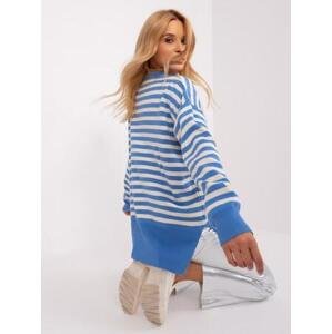 Fashionhunters Modrý a ecru pruhovaný oversize pletený svetr.Velikost: ONE SIZE, JEDNA, VELIKOST
