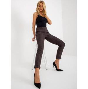 Fashionhunters Tmavě šedé kostkované kalhoty s kapsami Velikost: 36