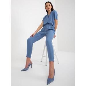 Fashionhunters SUBLEVEL modré letní látkové kalhoty s kapsami Velikost: M