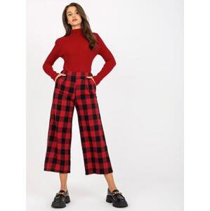 Fashionhunters Černočervené široké kostkované culotte kalhoty Velikost: 38