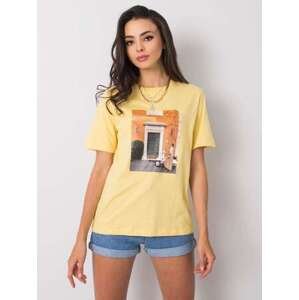Fashionhunters Žluté tričko s módním potiskem