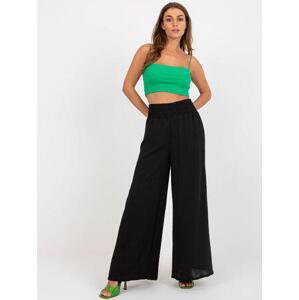 Fashionhunters Černé vzdušné kalhoty z materiálu na léto.Velikost: ONE SIZE, JEDNA, VELIKOST
