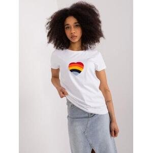 Fashionhunters Bílé dámské tričko s BASIC FEEL GOOD výšivkou Velikost: S/M