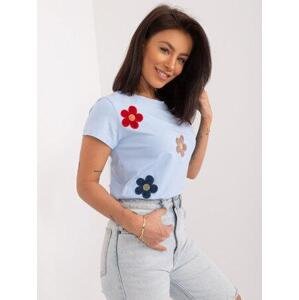 Fashionhunters Světle modré květinové tričko BASIC FEEL GOOD Velikost: L / XL