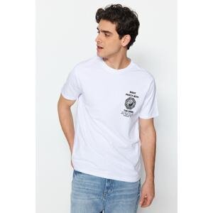 Trendyol Men's Men's Regular/Regular Cut, Far Eastern Printed 100% Cotton T-Shirt.