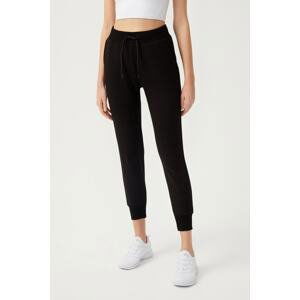 LOS OJOS Women's Black Jogger