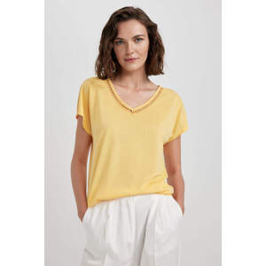 DEFACTO Traditional V Neck Short Sleeve T-Shirt