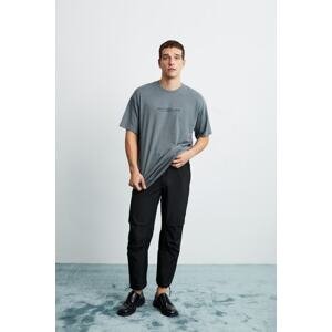GRIMELANGE Frank Men's Oversize Fit 100% Cotton Thick Textured Printed Gray T-shirt