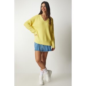 Happiness İstanbul Women's Yellow V-Neck Oversize Basic Knitwear Sweater