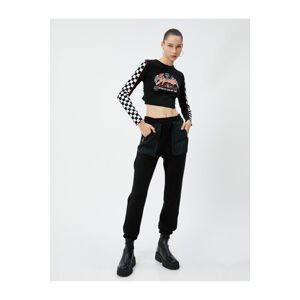 Koton Jogger Sweatpants with Zipper Pocket Detail and Elastic Waist
