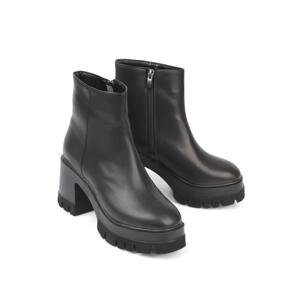 Capone Outfitters Round Toe Side Zipper Mid Heel Women's Boots