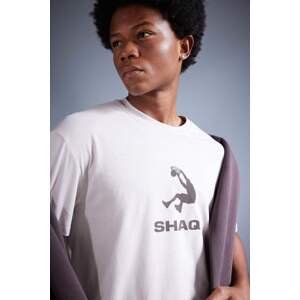 DEFACTO Standard Fit Shaquille O'Neal Licensed  Crew Neck T-Shirt