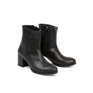 Capone Outfitters Ankle Pointed Toe Side Zipper Mid Heel Women's Boots