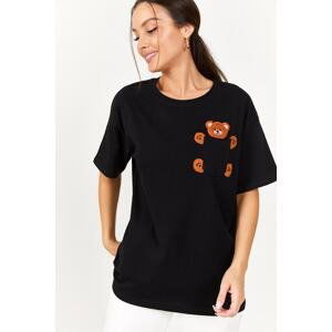 armonika Women's Black Oversized T-shirt with Pocket.