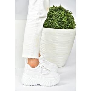 Fox Shoes White Thick Soled Casual Sneakers.