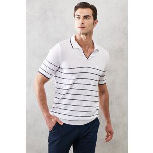 AC&Co / Altınyıldız Classics Men's White-Navy Blue Standard Fit Normal Cut 100% Cotton Polo Neck Knitwear T-Shirt
