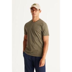 AC&Co / Altınyıldız Classics Men's Khaki Slim Fit Slim Fit 100% Cotton V-Neck Short Sleeve T-Shirt