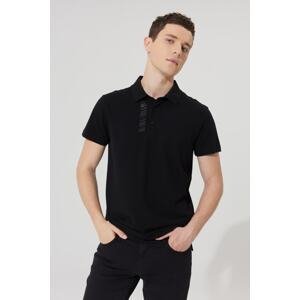 ALTINYILDIZ CLASSICS Men's Black Slim Fit Slim Fit Polo Neck 100% Cotton Short Sleeved Printed T-Shirt.