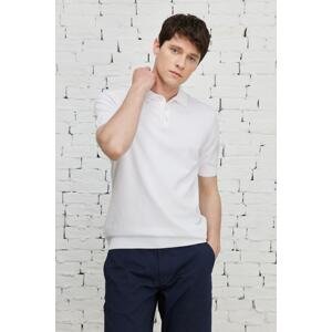 ALTINYILDIZ CLASSICS Men's White Standard Fit Normal Cut Polo Collar 100% Cotton Short Sleeves Knitwear T-Shirt.