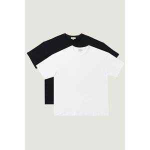 AC&Co / Altınyıldız Classics Men's Black-White Oversize Loose-Cut Crew Neck 2-Piece T-Shirt Pack