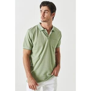 ALTINYILDIZ CLASSICS Men's Shrink-Resistant Cotton Fabric Regular Fit Comfortable Cut Green Polo Collar T-Shirt with Pockets