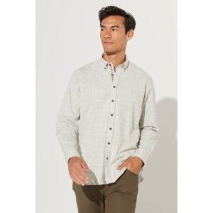 ALTINYILDIZ CLASSICS Men's Green Comfort Fit Comfy Cut Buttoned Collar Dobby 100% Cotton Flared Shirt.