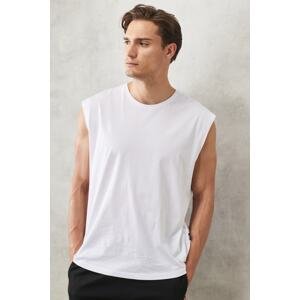 AC&Co / Altınyıldız Classics Men's White Oversize Wide Fit 100% Cotton Crew Neck Sports T-Shirt
