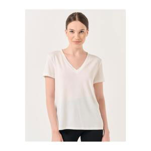 Jimmy Key White Straight Cut V Neck Short Sleeve Basic Knitted T-Shirt