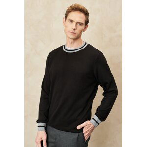 ALTINYILDIZ CLASSICS Men's Black Anti-pilling Sleeve and Collar Stripe Patterned Standard Fit Crew Neck Knitwear Sweater