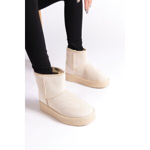 Capone Outfitters Thick Sole, Round Toe, Fur Medium Size Women's Boots