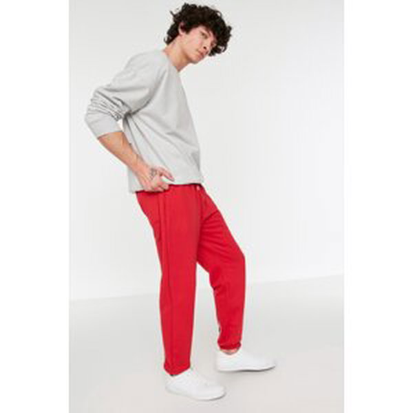 Trendyol Men's Red Regular Fit Elastic Leg Sweatpants.