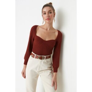 Trendyol Brown Crop Heart Collar Knitwear Sweater