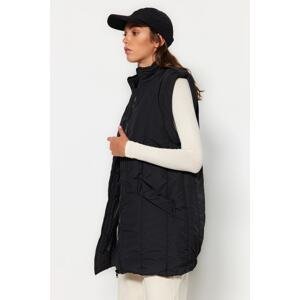 Trendyol Black Zippered Quilted Puffy Vest