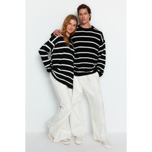 Trendyol Black Unisex Oversize Fit Wide Fit Crew Neck Striped Knitwear Sweater.