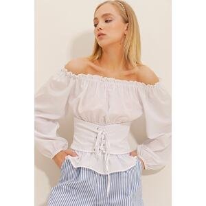 Trend Alaçatı Stili Women's White Madonna Collar Woven Blouse with Gippe Lace-Up and Bodice Detail