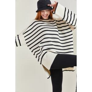 Bianco Lucci Women's Striped Oversized Knitwear Sweater