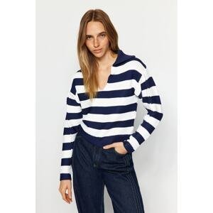 Trendyol Navy Blue Crop Wide Fit Knitwear Sweater