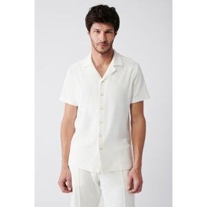 Avva Men's White Apage Collar Short Sleeve Cotton Standard Fit Normal Cut Towel Shirt
