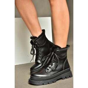 Fox Shoes Women's Black Thick Soled Ankle Boots.