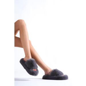 Capone Outfitters Capone Women's Indoor Slippers