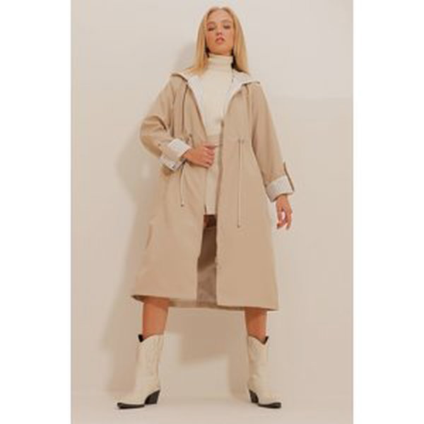 Trend Alaçatı Stili Women's Beige Inner Line Block And Lined Waist Belt Hooded Zippered Trench Coat
