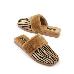 Capone Outfitters Women's Short Toe Patterned Slippers